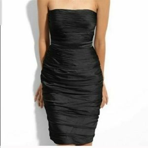 Monique Lhuillier Black Ruched cocktail dress